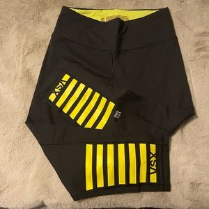 Knockout VSX Capri legging with neon stripes